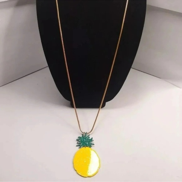 Anthrpologie Pineapple Yellow Gold Tone Pendant Necklace, NWT - Picture 2 of 9